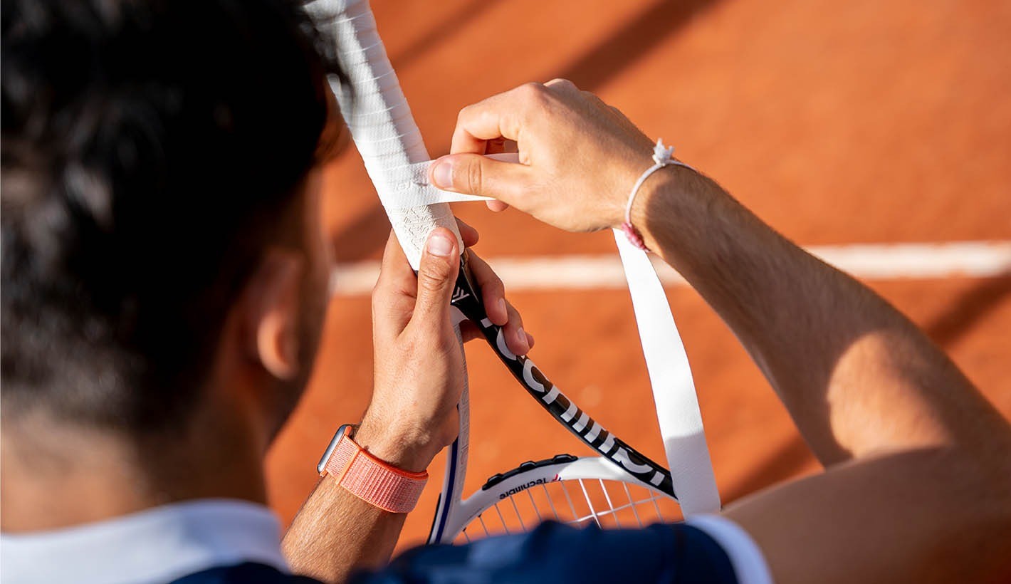 Die perfekte Griffgröße: Wie wählst du die richtige Größe für deinen Tennisschläger?